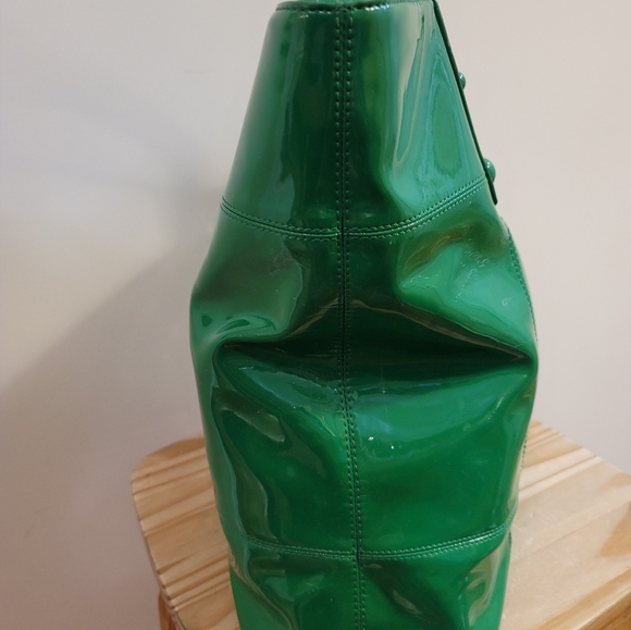 Handbag - Picture 3 of 15